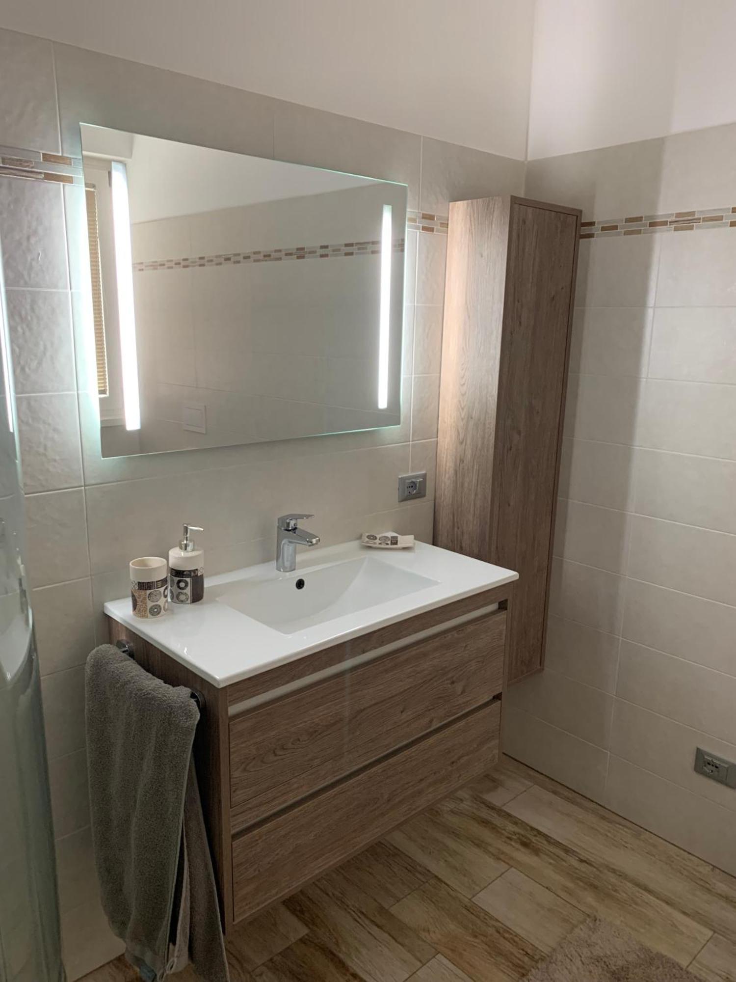 Casa Lina Tirano Apartman Kültér fotó