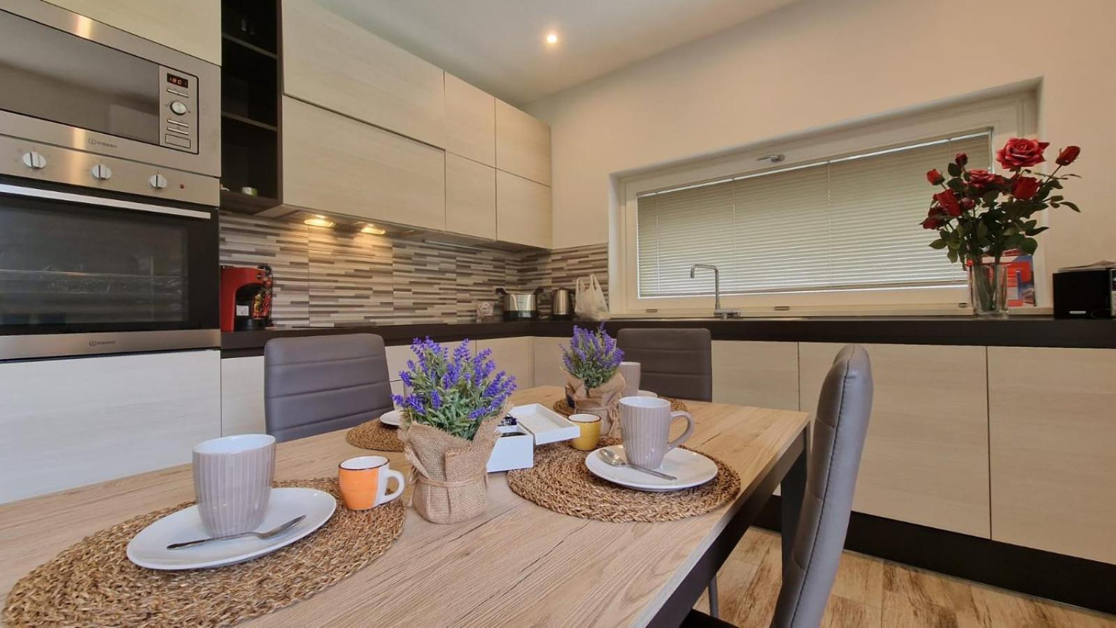 Casa Lina Tirano Apartman Kültér fotó